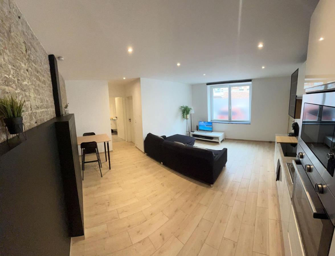 100% Renovated - Quiet Appartment Льеж Экстерьер фото